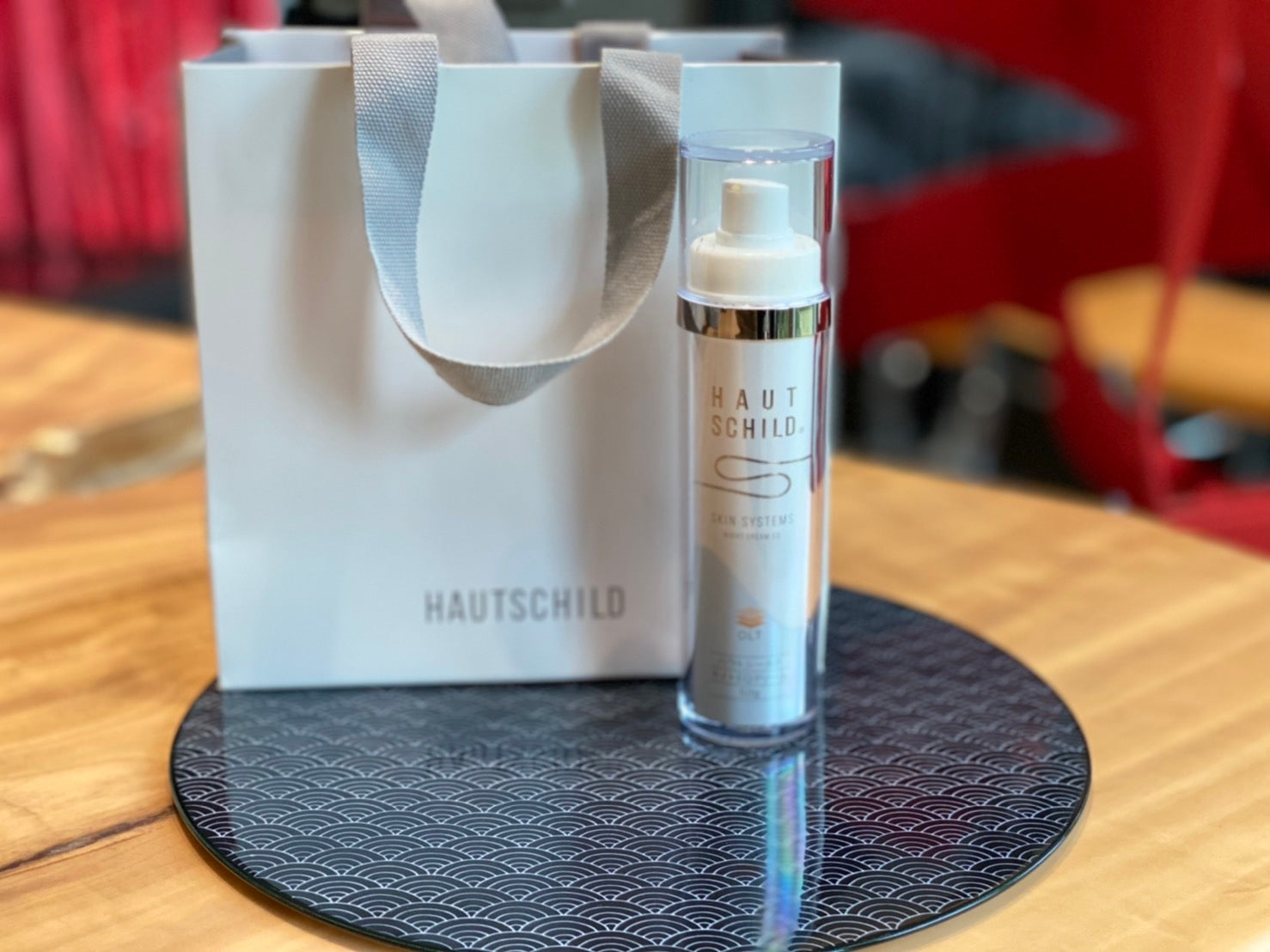 その肌、脂性肌ではなく、インナードライ肌!